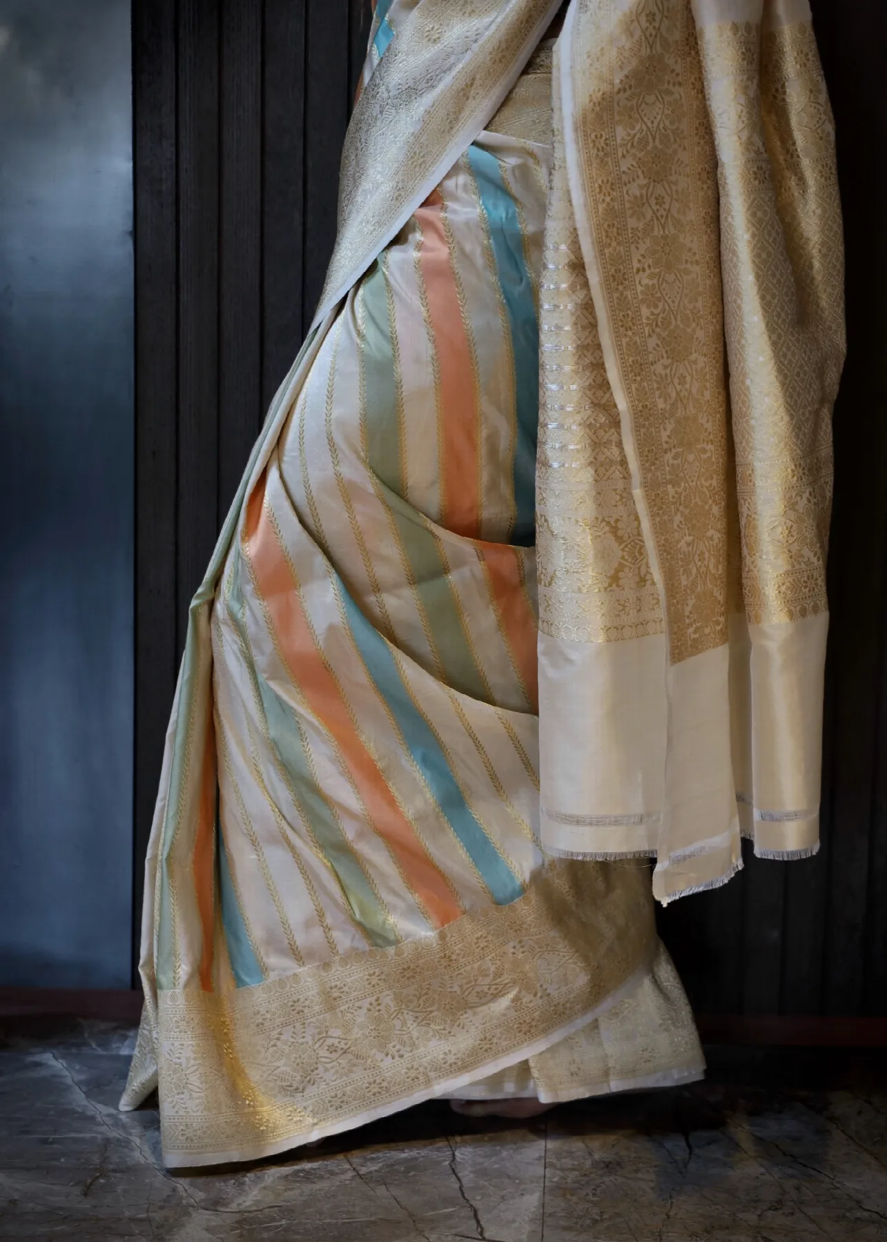 Off White Pure Katan Ektara Pastel Rangkat